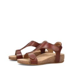 Taos Footwear Cork Support Sandals|Wedge Sandals*Showtime Cognac