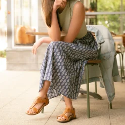 Taos Footwear Cork Support Sandals*Wonderful Caramel